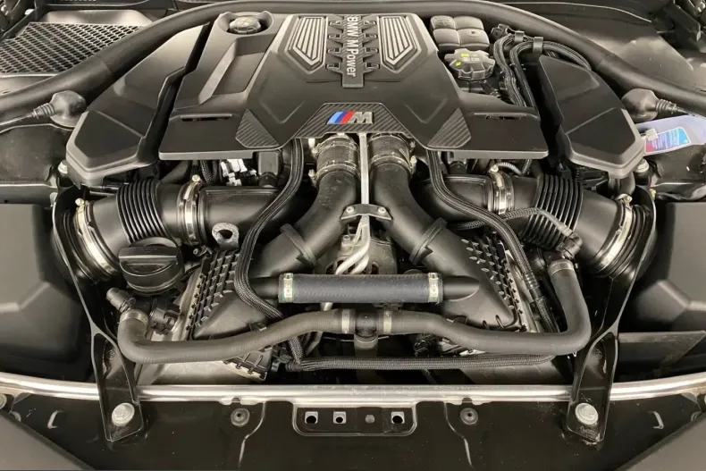 BMW M8 (Seria 8) din 2023 cu 65.082 km - oferta BMW260248 - foto 13