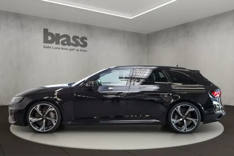 Audi RS4 din 2023 cu 68.425 km - oferta AUD260282 - foto 3