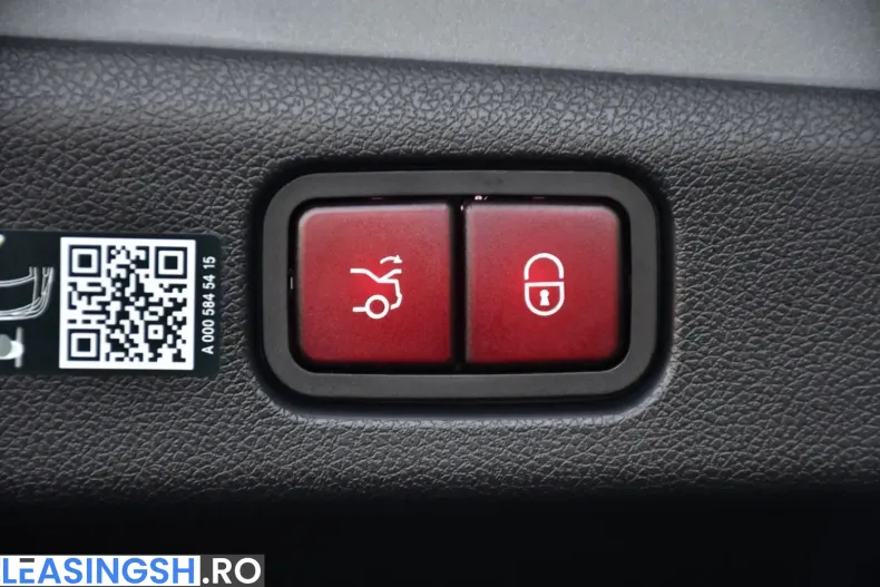 Mercedes-Benz E 220 (Clasa E) din 2024 cu 59.700 km - oferta MER260286 - foto 31