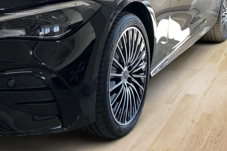 Mercedes-Benz CLE 300 (Clasa CLE) din 2025 cu 24.221 km - oferta MER260296 - foto 6