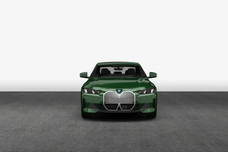 BMW i4 (Seria 4) din 2023 cu 81.128 km - oferta BMW260307 - foto 1