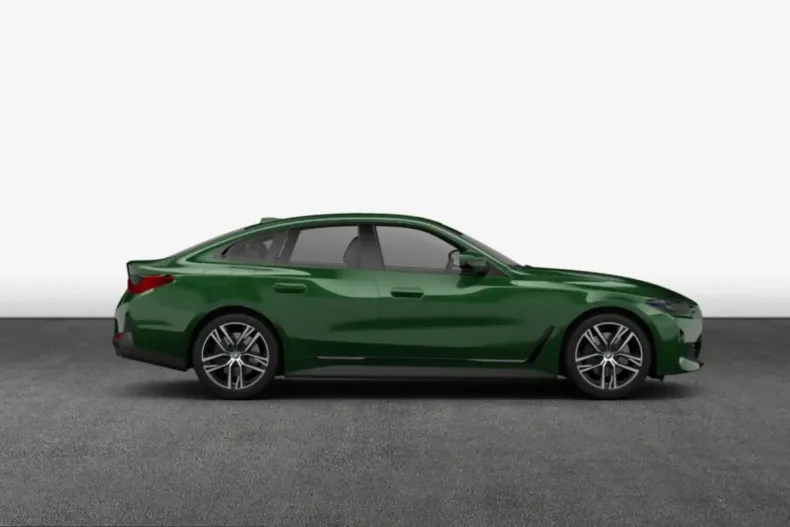 BMW i4 (Seria 4) din 2023 cu 81.128 km - oferta BMW260307 - foto 3
