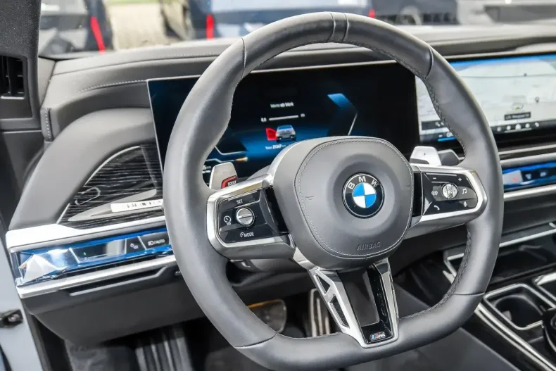 BMW 740 (Seria 7) din 2025 cu 21.299 km - oferta BMW260313 - foto 22