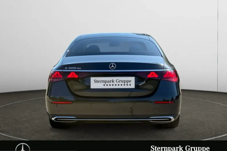 Mercedes-Benz E 300 (Clasa E) din 2025 cu 11.250 km - oferta MER260314 - foto 4