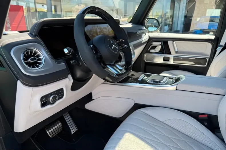Mercedes-Benz G 63 AMG (Clasa G) din 2025 cu 6.700 km - oferta MER260316 - foto 12