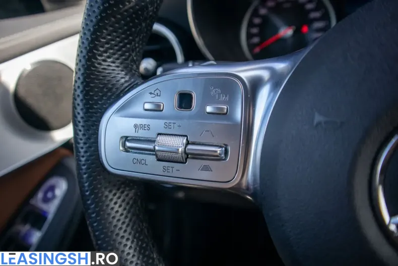 Mercedes-Benz GLC 300 (Clasa GLC) din 2022 cu 48.740 km - oferta MER260329 - foto 14