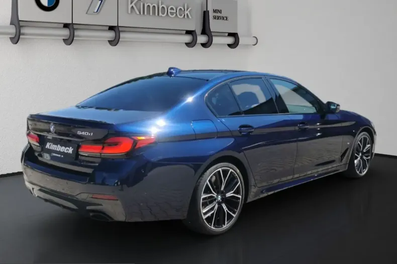 BMW 540 (Seria 5) din 2023 cu 25.738 km - oferta BMW260331 - foto 2