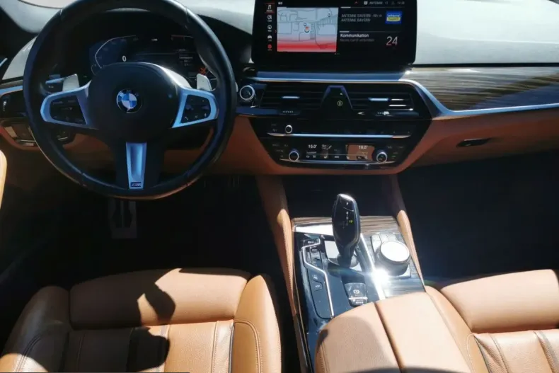 BMW 540 (Seria 5) din 2023 cu 25.738 km - oferta BMW260331 - foto 6