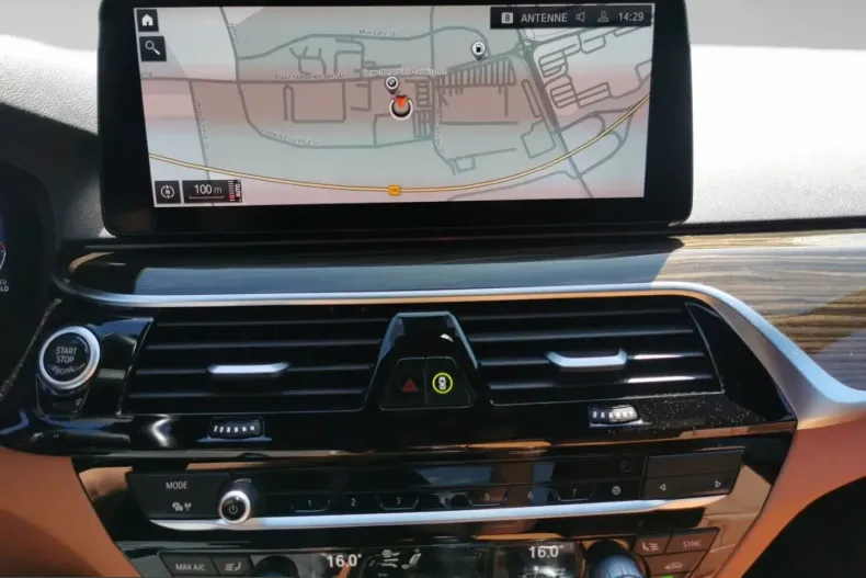 BMW 540 (Seria 5) din 2023 cu 25.738 km - oferta BMW260331 - foto 8