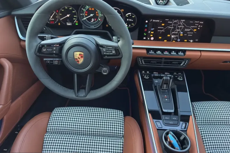 Porsche 911 din 2024 cu 16.000 km - oferta POR260336 - foto 11