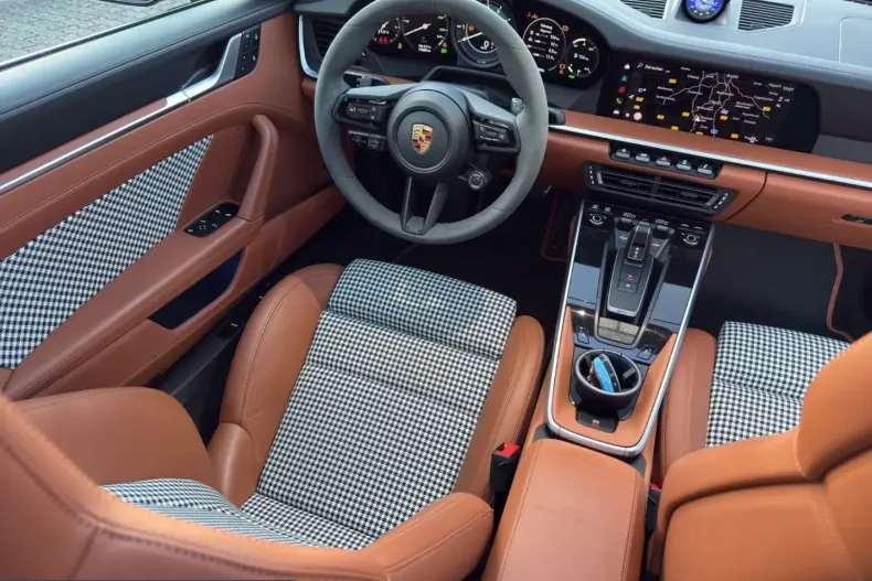 Porsche 911 din 2024 cu 16.000 km - oferta POR260336 - foto 16
