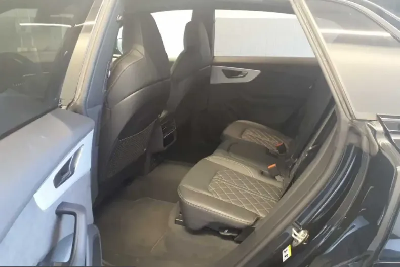 Audi Q8 din 2024 cu 63.500 km - oferta AUD260338 - foto 6