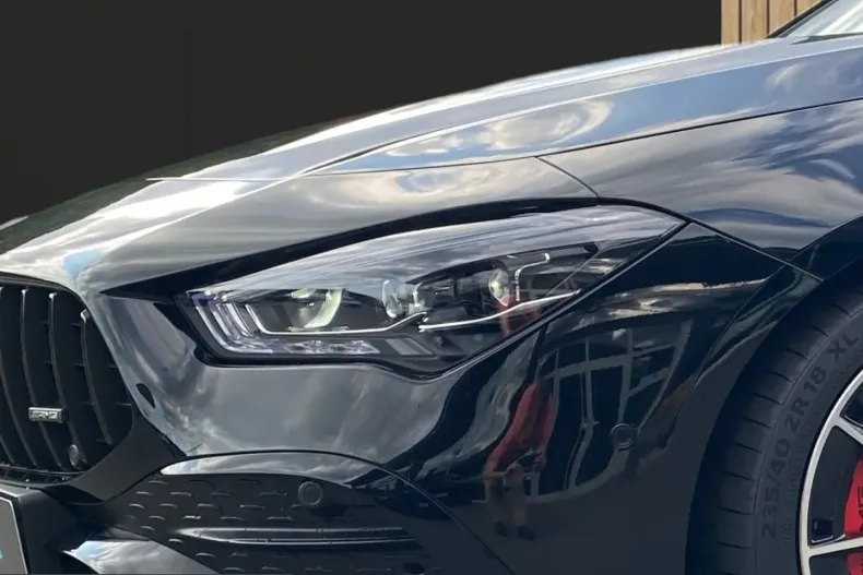 Mercedes-Benz CLA 35 AMG (Clasa CLA) din 2025 cu 3.370 km - oferta MER260381 - foto 5