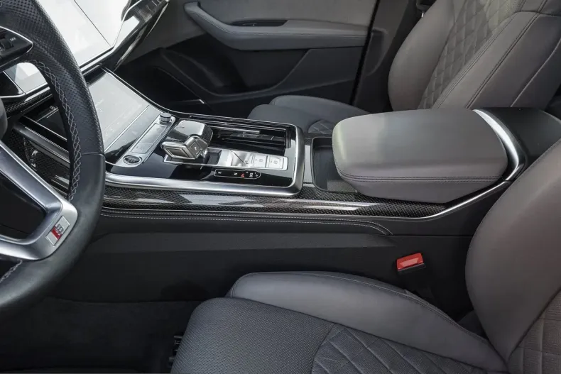 Audi Q8 din 2023 cu 60.827 km - oferta AUD260388 - foto 16