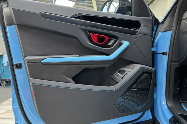 Lamborghini Urus din 2025 cu 6.900 km - oferta LAM260389 - foto 16