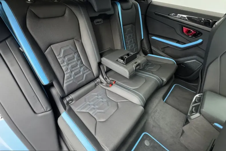 Lamborghini Urus din 2025 cu 6.900 km - oferta LAM260389 - foto 25