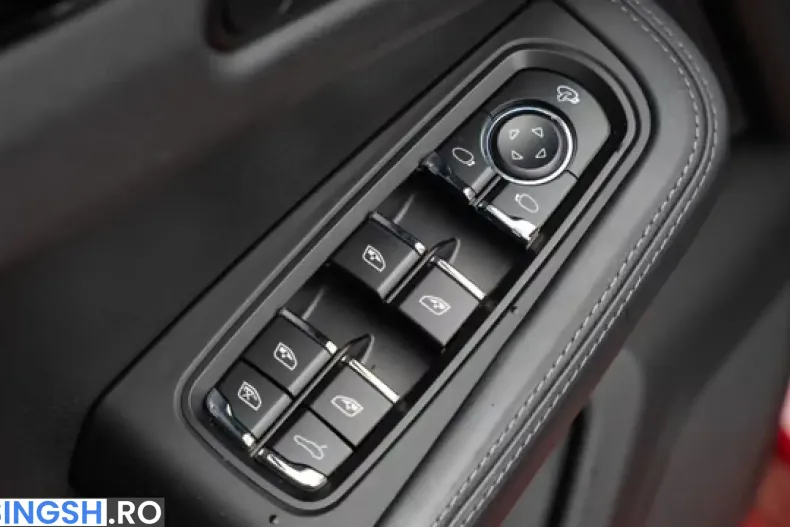 Porsche Macan din 2023 cu 30.690 km - oferta POR260415 - foto 19