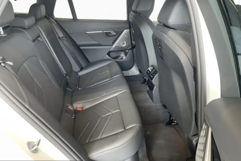 BMW 550 (Seria 5) din 2025 cu 20.000 km - oferta BMW260439 - foto 10