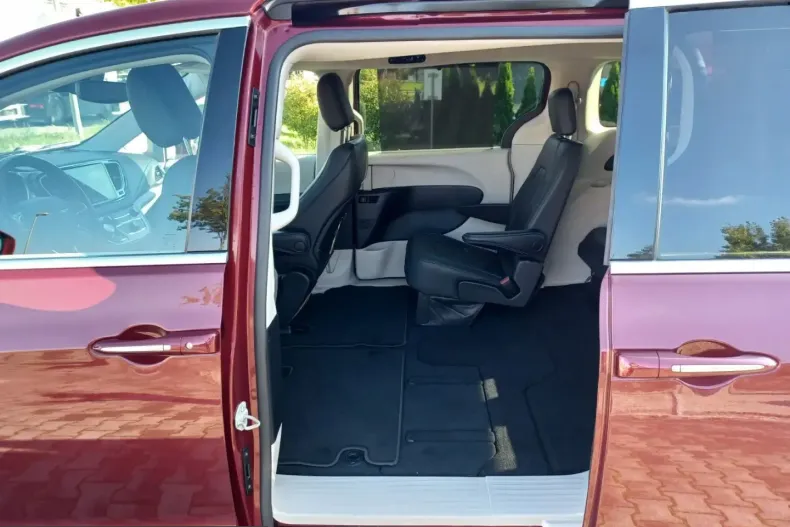 Chrysler Pacifica din 2021 cu 35.555 km - oferta CHR260441 - foto 15