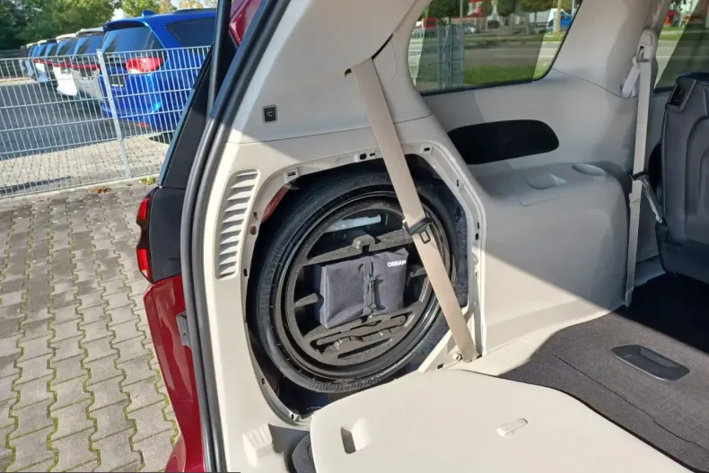 Chrysler Pacifica din 2021 cu 35.555 km - oferta CHR260441 - foto 32