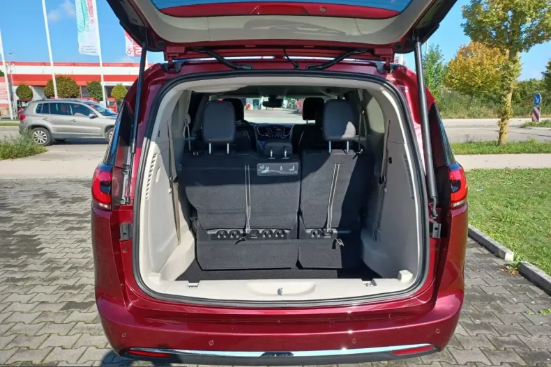 Chrysler Pacifica din 2021 cu 35.555 km - oferta CHR260441 - foto 36