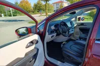 Chrysler Pacifica din 2021 cu 35.555 km - oferta CHR260441 - foto 43