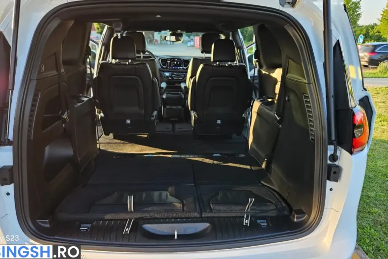 Chrysler Pacifica din 2023 cu 28.197 km - oferta CHR260442 - foto 6