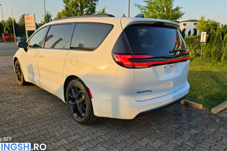 Chrysler Pacifica din 2023 cu 28.197 km - oferta CHR260442 - foto 23