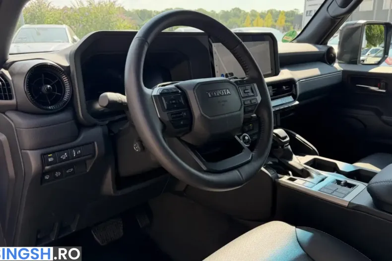 Toyota Land Cruiser din 2024 cu 19.640 km - oferta TOY260460 - foto 9