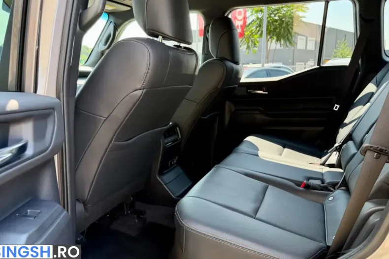 Toyota Land Cruiser din 2024 cu 19.640 km - oferta TOY260460 - foto 13
