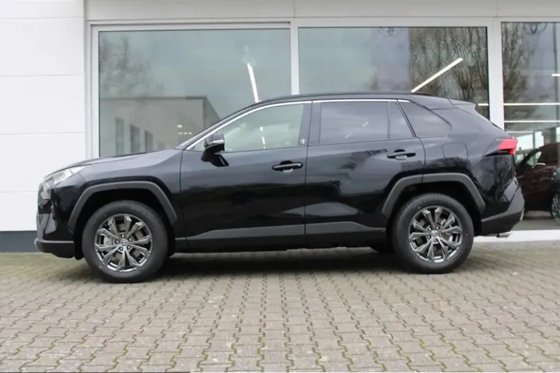 Toyota RAV4 din 2023 cu 66.715 km - oferta TOY260465 - foto 2