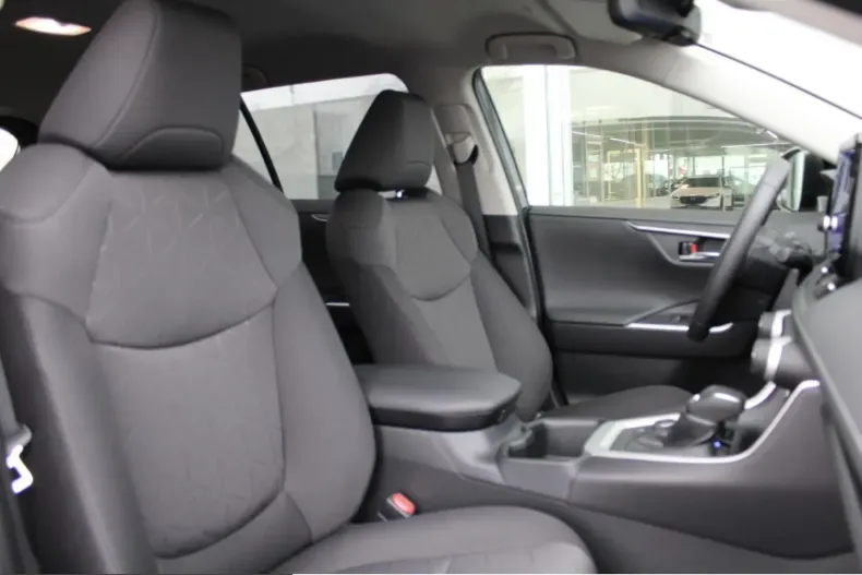 Toyota RAV4 din 2023 cu 66.715 km - oferta TOY260465 - foto 9