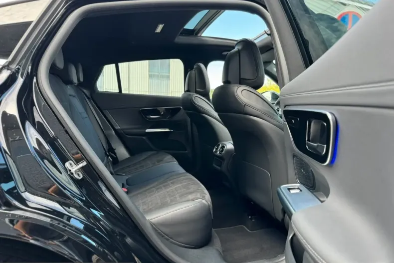 Mercedes-Benz GLC 200 (Clasa GLC) din 2024 cu 20.000 km - oferta MER260488 - foto 8