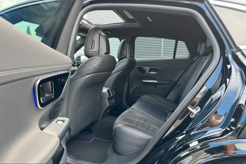 Mercedes-Benz GLC 200 (Clasa GLC) din 2024 cu 20.000 km - oferta MER260488 - foto 9