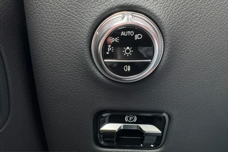 Mercedes-Benz GLC 200 (Clasa GLC) din 2024 cu 20.000 km - oferta MER260488 - foto 23