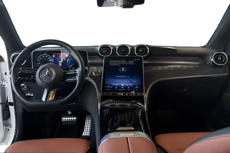 Mercedes-Benz GLC 200 (Clasa GLC) din 2025 cu 19.245 km - oferta MER260495 - foto 8