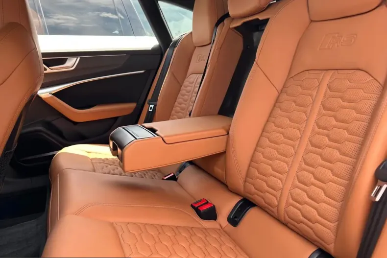 Audi RS7 din 2022 cu 12.947 km - oferta AUD260499 - foto 11