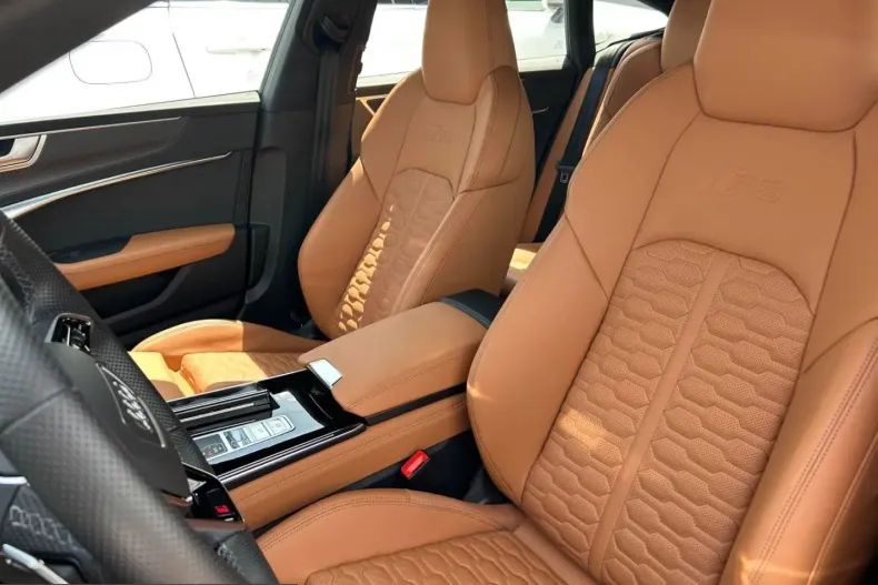 Audi RS7 din 2022 cu 12.947 km - oferta AUD260499 - foto 13