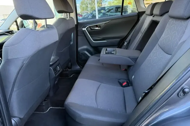 Toyota RAV4 din 2022 cu 79.585 km - oferta TOY260508 - foto 5