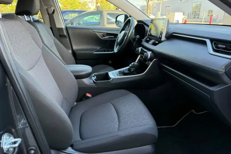 Toyota RAV4 din 2022 cu 79.585 km - oferta TOY260508 - foto 7