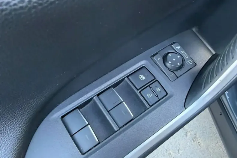 Toyota RAV4 din 2022 cu 79.585 km - oferta TOY260508 - foto 15