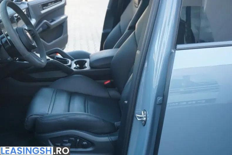 Porsche Cayenne din 2025 cu 14.999 km - oferta POR260510 - foto 19