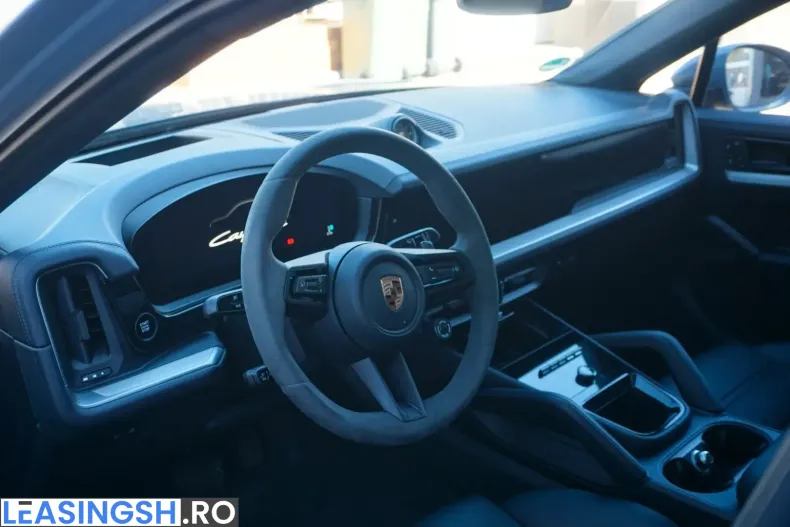 Porsche Cayenne din 2025 cu 14.999 km - oferta POR260510 - foto 32