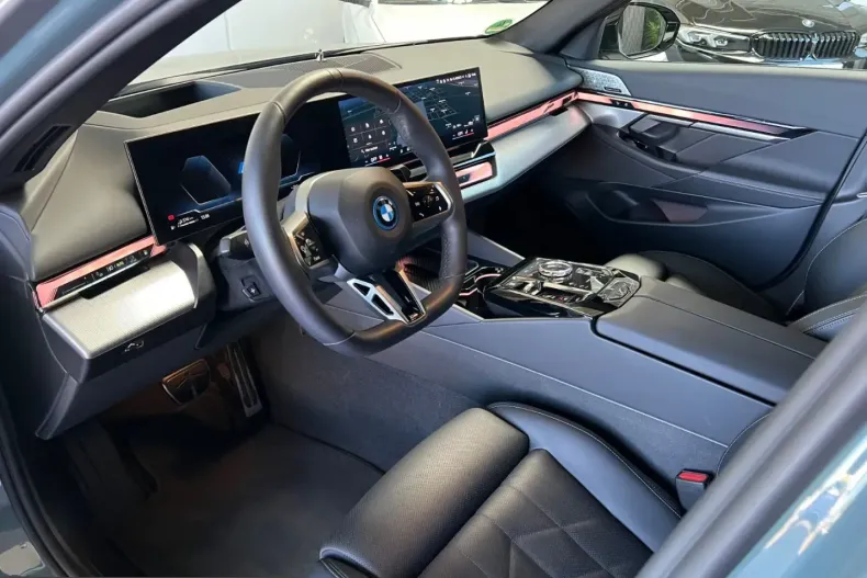 BMW 550 (Seria 5) din 2025 cu 19.900 km - oferta BMW260519 - foto 8