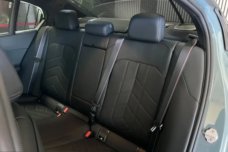 BMW 550 (Seria 5) din 2025 cu 19.900 km - oferta BMW260519 - foto 11