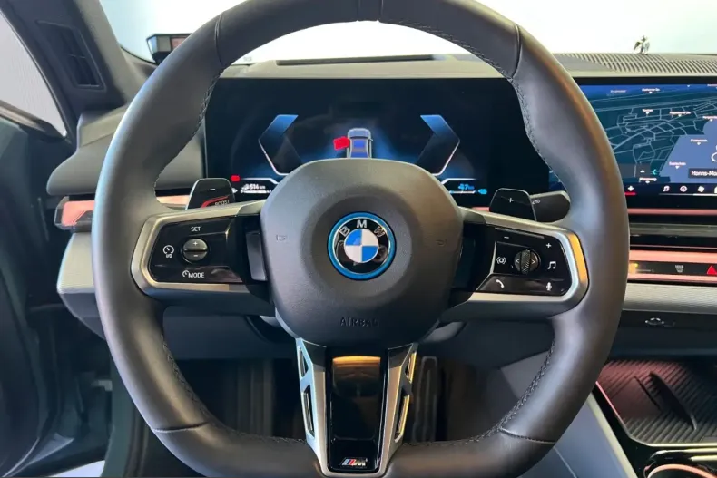 BMW 550 (Seria 5) din 2025 cu 19.900 km - oferta BMW260519 - foto 24