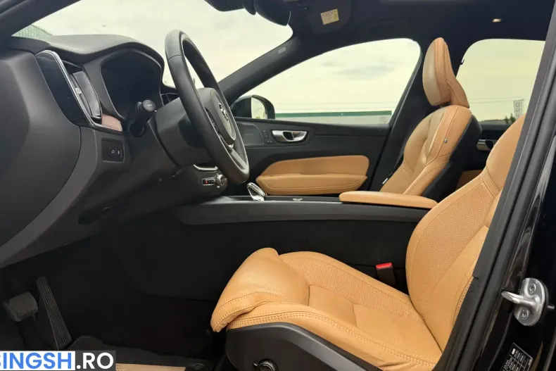 Volvo XC60 din 2023 cu 125.899 km - oferta VOL260538 - foto 12