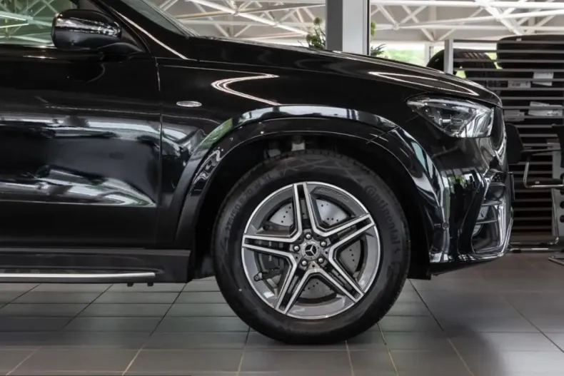 Mercedes-Benz GLE 400 (Clasa GLE) din 2025 cu 9.975 km - oferta MER260577 - foto 4