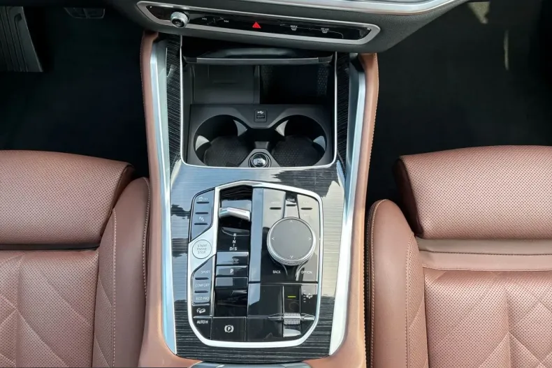 BMW X6 (Seria X) din 2025 cu 20.481 km - oferta BMW260581 - foto 19