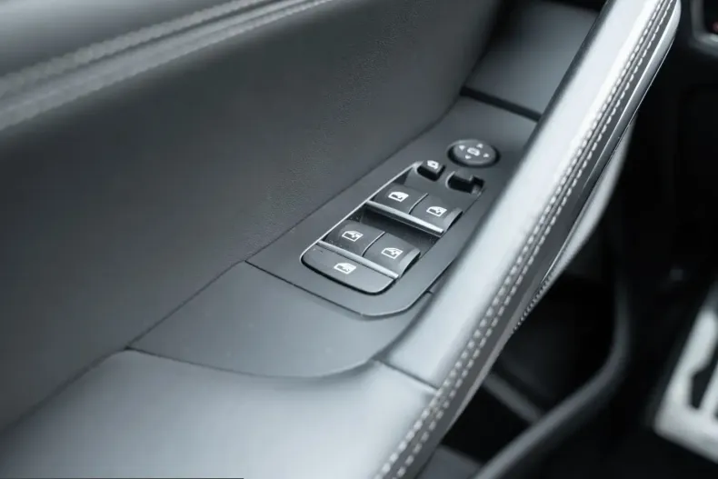 BMW X6 (Seria X) din 2022 cu 57.900 km - oferta BMW260596 - foto 18